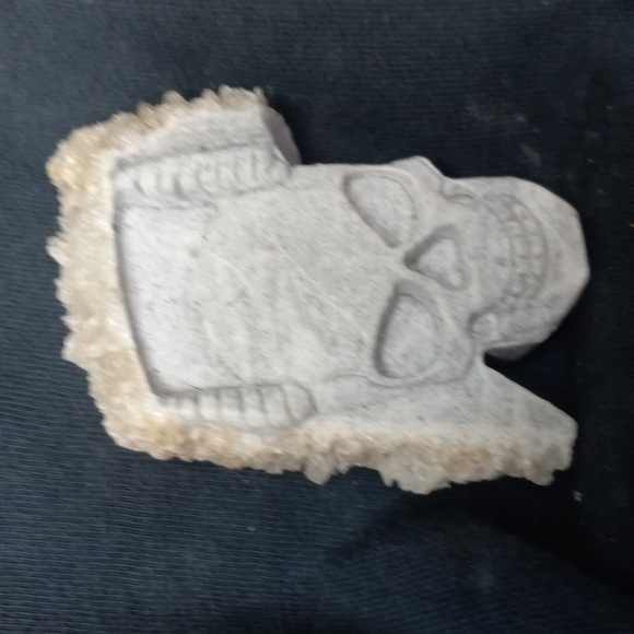 GEMSTONE HEALING STONE QUARTZ SKULL 💀 - Picture 3 of 5